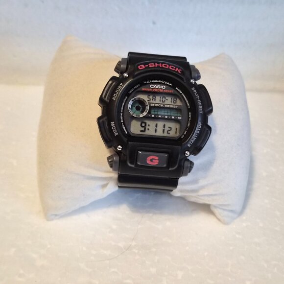 G Shock Digital Black and red - Picture 2 of 9